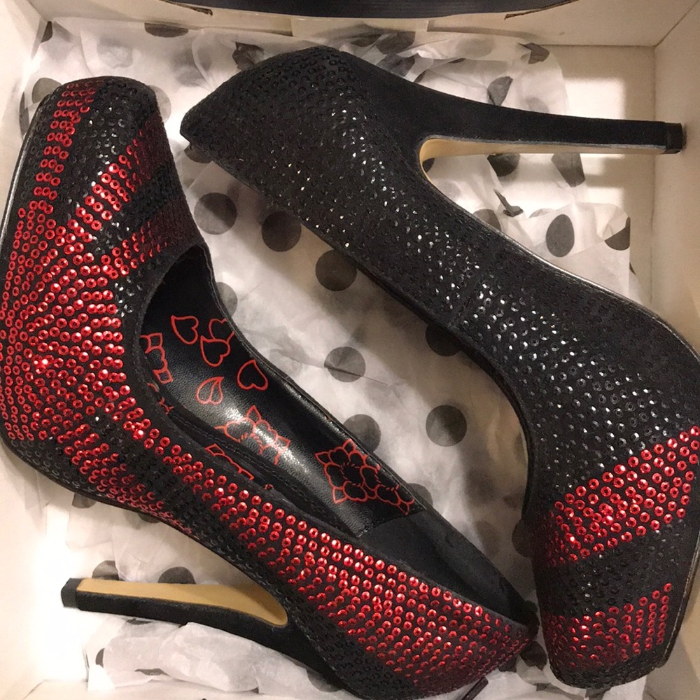 NIB The Sun Will Rise, Shoe (Japan Relief) Size 8
